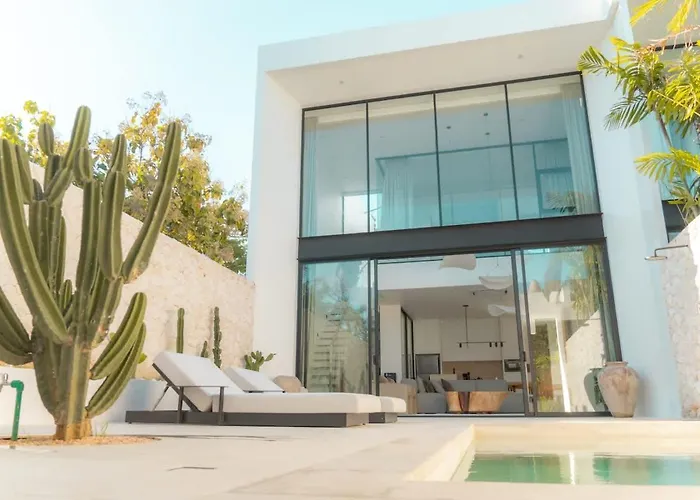 Clifftop Villa - Cactus & Stone